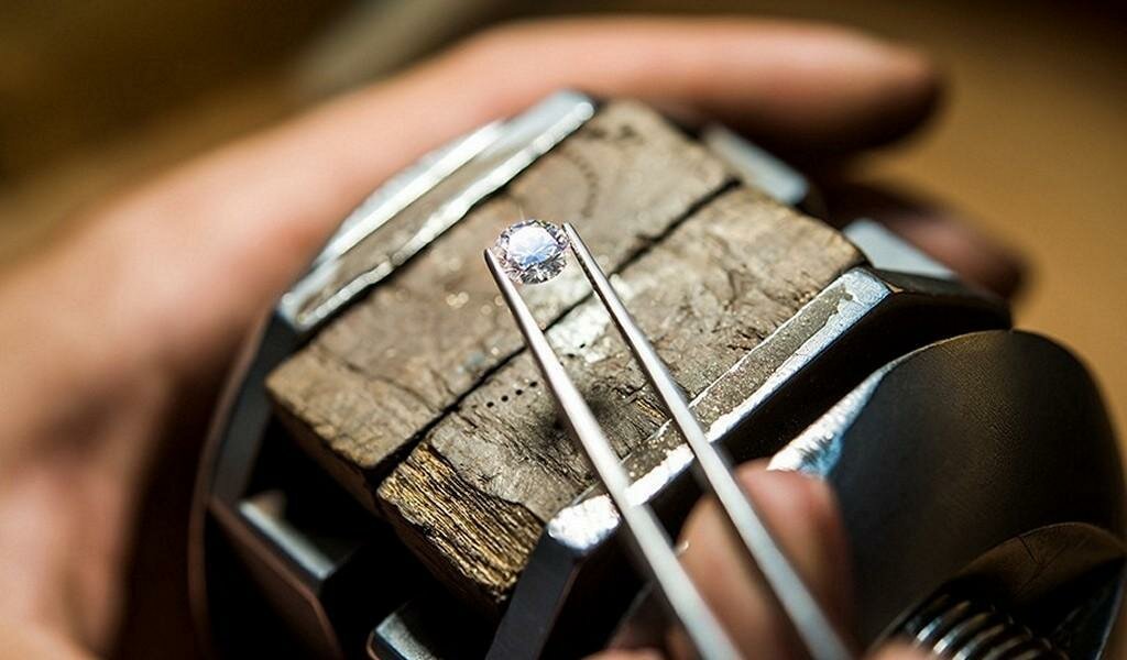 Закрепка ювелирных камней